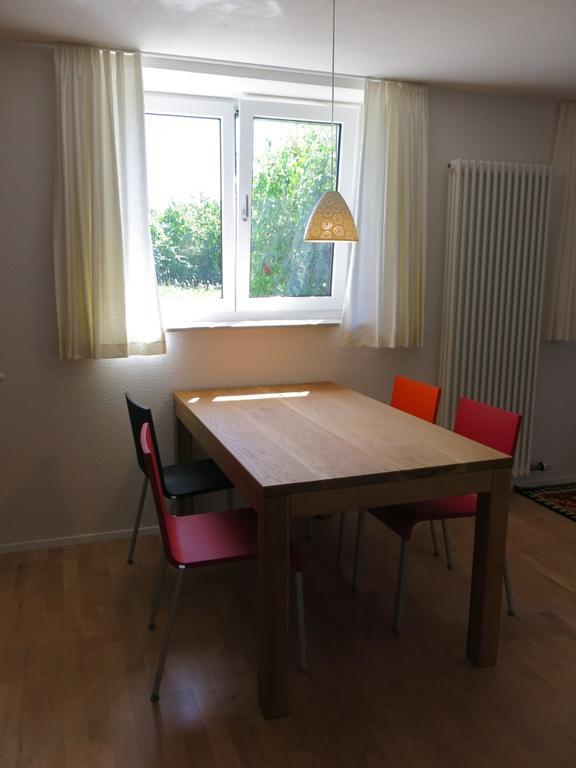 Zentrales 2-Zimmer Apartment توبنجن الغرفة الصورة